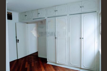 Casa à venda com 3 quartos, 220m² em Jardim Jabaquara, São Paulo