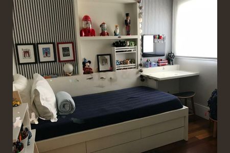 Apartamento à venda com 4 quartos, 181m² em Vila Olímpia, São Paulo