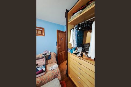 Casa à venda com 532m², 5 quartos e 2 vagas Casa à venda com 532m², 5 quartos e 2 vagasQuarto 4