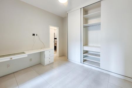 Apartamento à venda com 80m², 3 quartos e sem vaga Apartamento à venda com 80m², 3 quartos e sem vagaQuarto