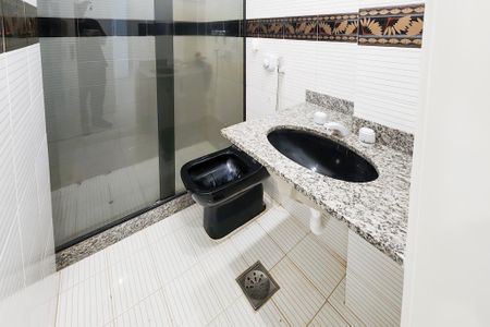Apartamento à venda com 80m², 3 quartos e sem vaga Apartamento à venda com 80m², 3 quartos e sem vagaBanheiro Social