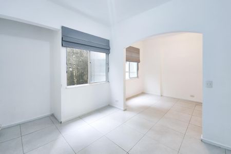 Sala 1 de apartamento à venda com 3 quartos, 80m² em Cosme Velho, Rio de Janeiro