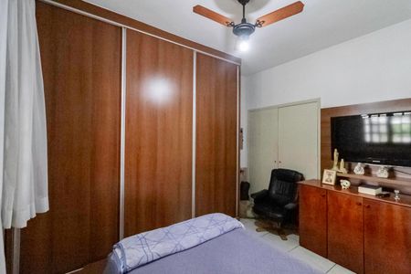 Casa à venda com 193m², 4 quartos e 4 vagas Casa à venda com 193m², 4 quartos e 4 vagasQuarto 2