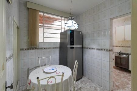 Casa à venda com 193m², 4 quartos e 4 vagas Casa à venda com 193m², 4 quartos e 4 vagasCopa