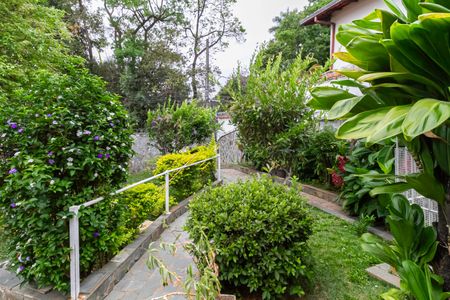 Casa à venda com 193m², 4 quartos e 4 vagas Casa à venda com 193m², 4 quartos e 4 vagasEntrada