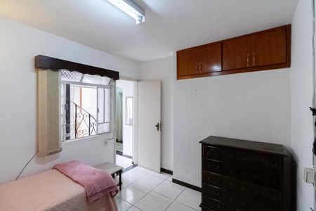 Casa à venda com 193m², 4 quartos e 4 vagas Casa à venda com 193m², 4 quartos e 4 vagasQuarto 3