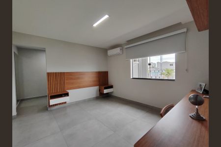 Casa de condomínio para alugar com 560m², 4 quartos e 1 vagaSuíte 2