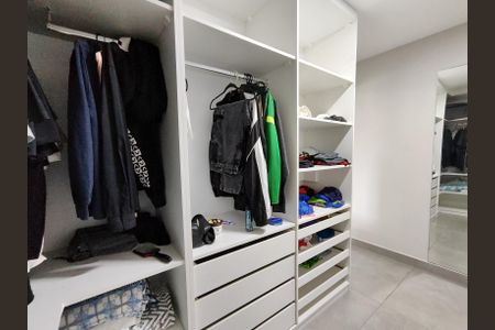 Casa de condomínio para alugar com 560m², 4 quartos e 1 vagaSuíte 2 Closet