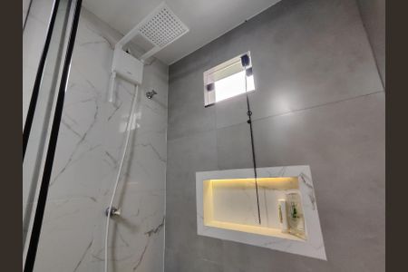 Casa de condomínio para alugar com 560m², 4 quartos e 1 vagaBanheiro da Suíte 2