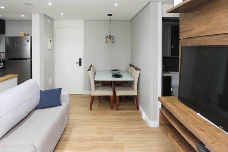 Apartamento à venda com 45m², 2 quartos e 1 vaga Apartamento à venda com 45m², 2 quartos e 1 vagaSala