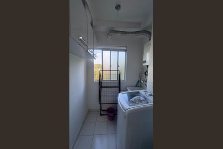 Apartamento à venda com 5m², 2 quartos e 1 vaga Apartamento à venda com 5m², 2 quartos e 1 vagaÁrea de Serviço