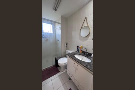 Apartamento à venda com 5m², 2 quartos e 1 vaga Apartamento à venda com 5m², 2 quartos e 1 vagaBanheiro