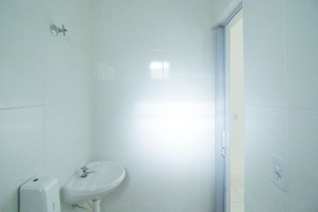 Banheiro de apartamento para alugar com 1 quarto, 18m² em Lapa, São Paulo