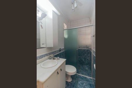 Banheiro de apartamento para alugar com 1 quarto, 40m² em Passo d’Areia, Porto Alegre