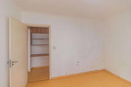 Quarto  de apartamento para alugar com 1 quarto, 40m² em Passo d’Areia, Porto Alegre