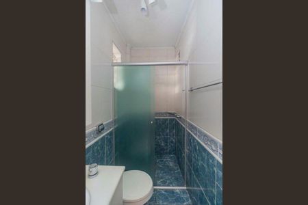 Banheiro de apartamento para alugar com 1 quarto, 40m² em Passo d’Areia, Porto Alegre