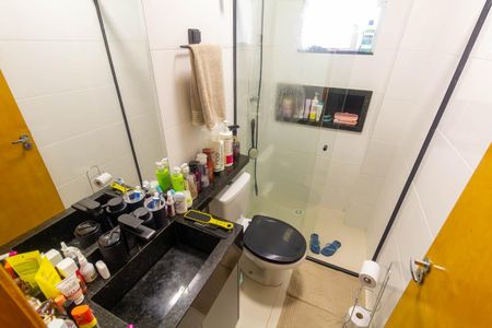 Apartamento à venda com 74m², 2 quartos e 1 vagaBanheiro