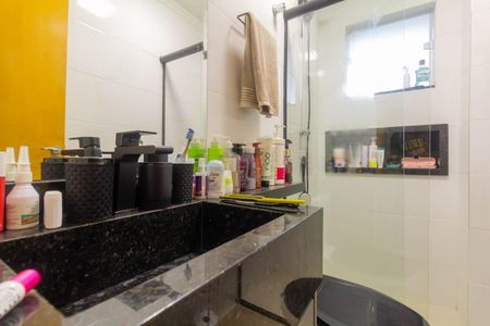 Apartamento à venda com 74m², 2 quartos e 1 vagaBanheiro