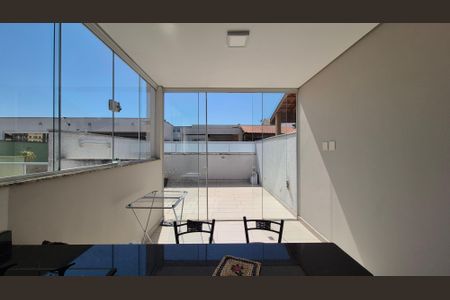 Apartamento para alugar com 76m², 2 quartos e 1 vaga Apartamento para alugar com 76m², 2 quartos e 1 vagaCobertura