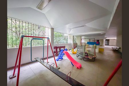 Apartamento à venda com 80m², 2 quartos e 1 vaga Apartamento à venda com 80m², 2 quartos e 1 vagaÁrea comum - Playground