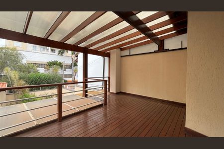 Casa à venda com 407m², 5 quartos e 4 vagas