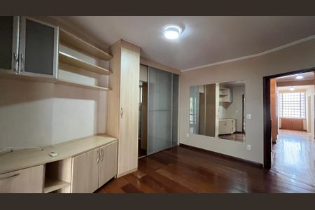 Casa à venda com 407m², 5 quartos e 4 vagas