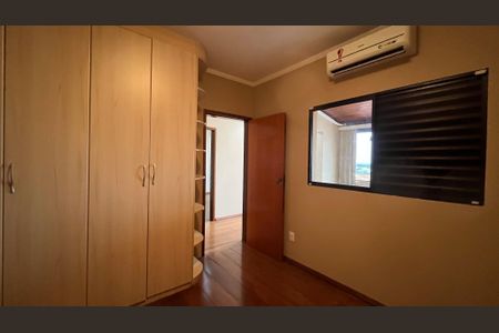 Casa à venda com 407m², 5 quartos e 4 vagas