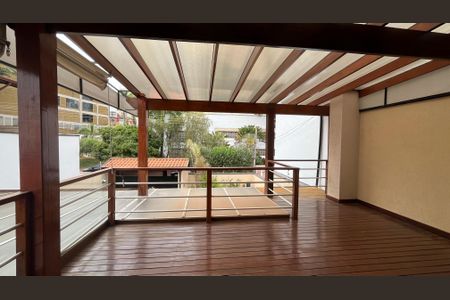 Casa à venda com 407m², 5 quartos e 4 vagas