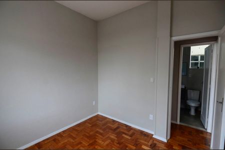 Apartamento à venda com 58m², 2 quartos e sem vaga Apartamento à venda com 58m², 2 quartos e sem vagaQuarto 1