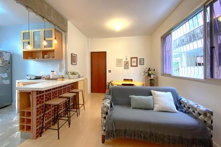 Sala de apartamento à venda com 3 quartos, 78m² em Santa Tereza, Belo Horizonte