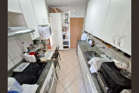 Apartamento à venda com 80m², 3 quartos e 1 vagaCozinha