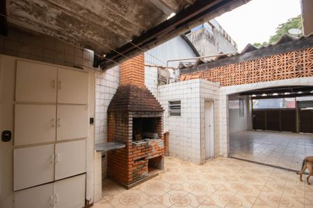 Casa para alugar com 180m², 2 quartos e 8 vagas Casa para alugar com 180m², 2 quartos e 8 vagasChurrasqueira