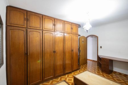 Quarto 1 de casa para alugar com 2 quartos, 180m² em Parque Novo Mundo, São Paulo