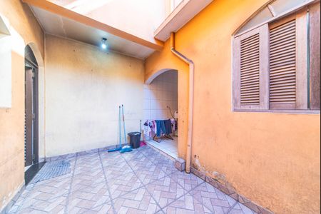 Casa à venda com 125m², 3 quartos e 3 vagasQuintal Fundos