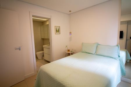 Suíte de apartamento para alugar com 1 quarto, 57m² em Cidade Monções, São Paulo