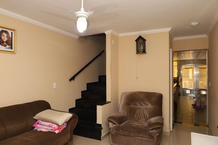 Sala de casa de condomínio para alugar com 3 quartos, 185m² em Fazenda Aricanduva, São Paulo
