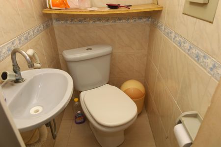 Lavabo de casa de condomínio para alugar com 3 quartos, 185m² em Fazenda Aricanduva, São Paulo