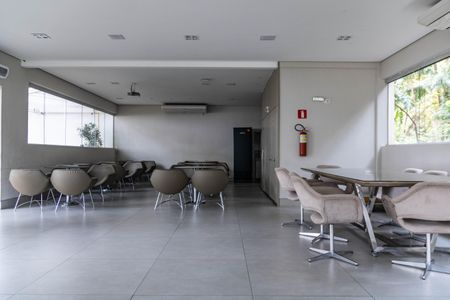 Apartamento à venda com 69m², 2 quartos e 1 vaga Apartamento à venda com 69m², 2 quartos e 1 vagaÁrea comum - Salão de festas