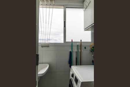 Apartamento à venda com 69m², 2 quartos e 1 vaga Apartamento à venda com 69m², 2 quartos e 1 vagaÁrea de Serviço