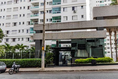 Apartamento à venda com 69m², 2 quartos e 1 vaga Apartamento à venda com 69m², 2 quartos e 1 vagaFachada