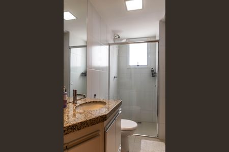 Apartamento à venda com 69m², 2 quartos e 1 vaga Apartamento à venda com 69m², 2 quartos e 1 vagaBanheiro Social