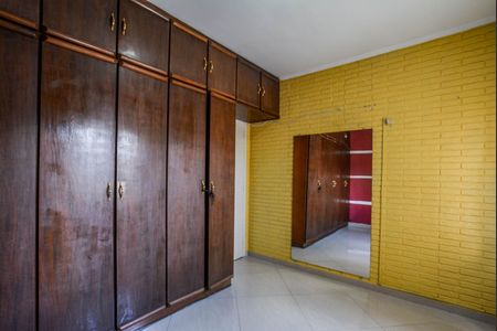 Apartamento à venda com 57m², 2 quartos e 1 vagaQuarto 2