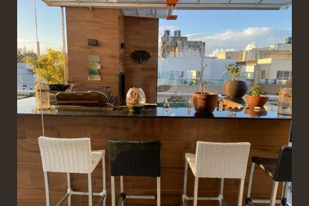 Apartamento à venda com 226m², 3 quartos e 3 vagas