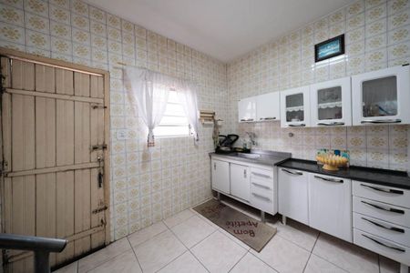 Casa à venda com 100m², 2 quartos e 2 vagasCozinha