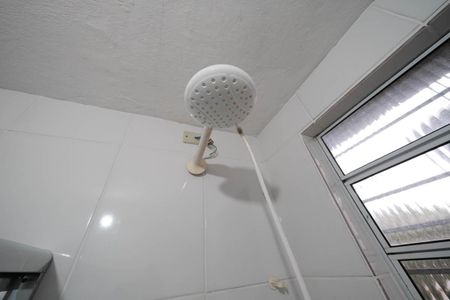 Casa à venda com 100m², 2 quartos e 2 vagasBanheiro 1