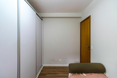 Apartamento à venda com 60m², 2 quartos e 2 vagas Apartamento à venda com 60m², 2 quartos e 2 vagasQuarto