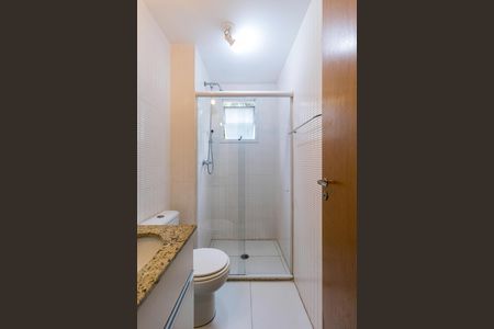 Apartamento à venda com 60m², 2 quartos e 2 vagas Apartamento à venda com 60m², 2 quartos e 2 vagasBanheiro da Suíte