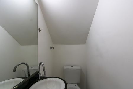 Casa de condomínio à venda com 60m², 2 quartos e 1 vaga Casa de condomínio à venda com 60m², 2 quartos e 1 vagaLavabo