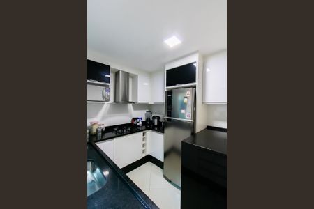 Casa de condomínio à venda com 60m², 2 quartos e 1 vaga Casa de condomínio à venda com 60m², 2 quartos e 1 vagaCozinha