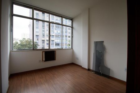 Quarto de apartamento à venda com 1 quarto, 65m² em Tijuca, Rio de Janeiro